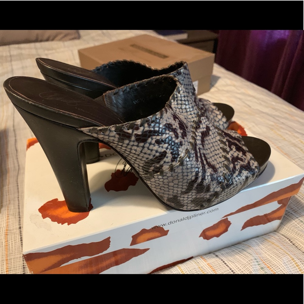 Donald J Pliner Snake Mule Sandals